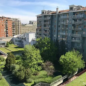 https://feelhome-apartmentrooms.it-lombardy.com