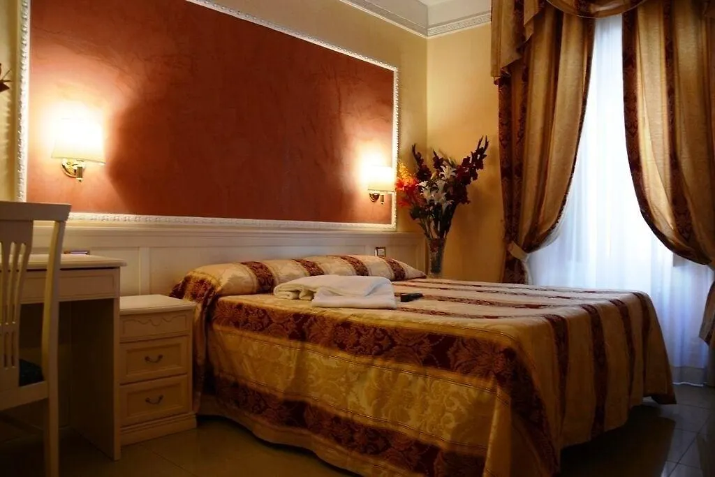 Hotel Erdarelli Roma 3*,
